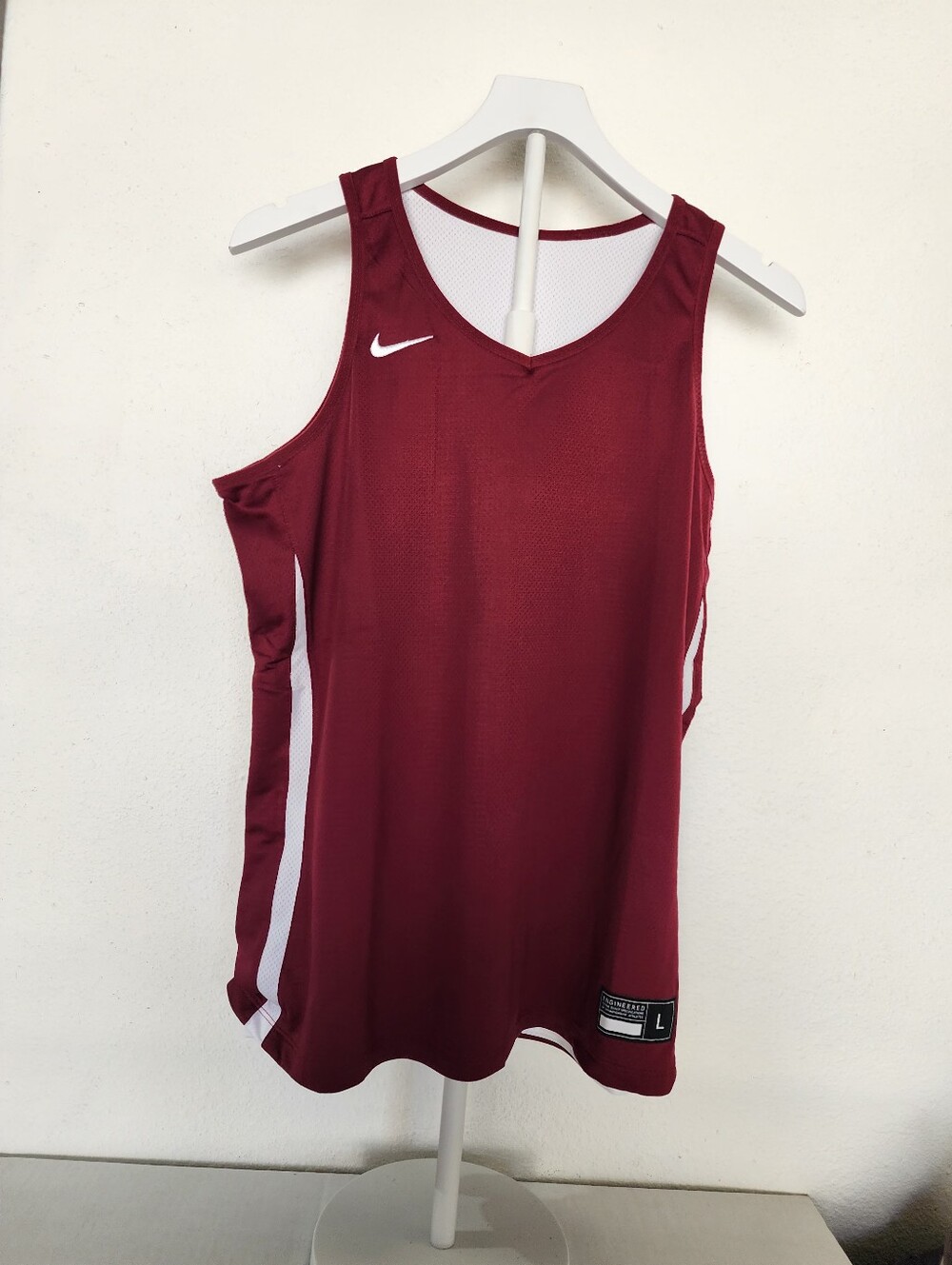 Nike Women Reversible Basketball Jersey Dri-FIT Burgundy White Size L NWT